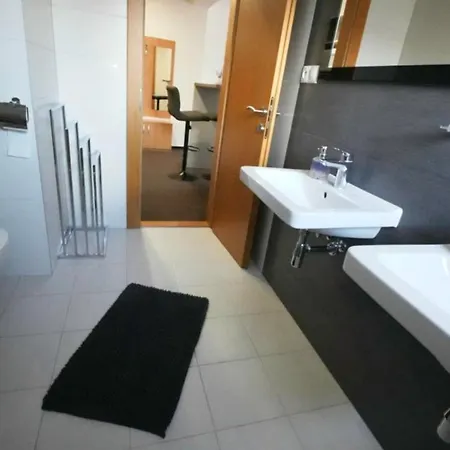 Ajda Konukevi 2*